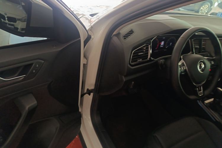 Used Volkswagen T-ROC 2022 280TSI DSG Two-Wheel Drive Elite PLUS
