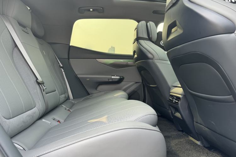 Used Lynk & Co 07 2024 EM-P 126 Long-Range Ultra
