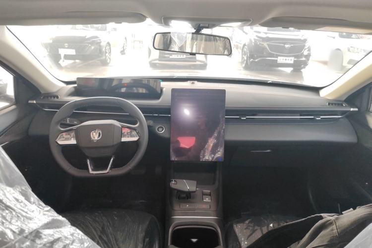 Used Changan Eado 2025 Blue Whale 1.5T 500Bar Prestige Model
