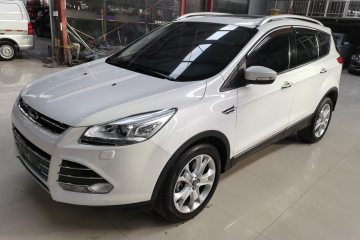 Used Ford Kuga 2015 2.0L GTDi Four-Wheel-Drive Sport Model