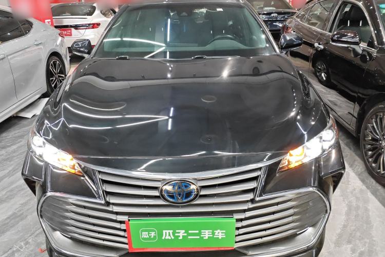 Used Toyota Avalon 2019 Dual-Engine 2.5L Luxury Edition China VI Standard
