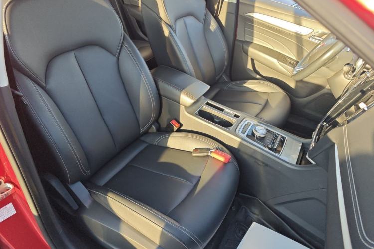 Used Roewe i6 New Energy 2017 45T Hybrid Connect & Smart Enjoyment Edition
