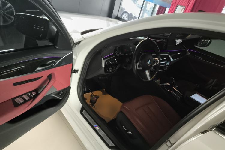 Used BMW 5 Series 2022 Second Facelift 525Li M Sport Package
