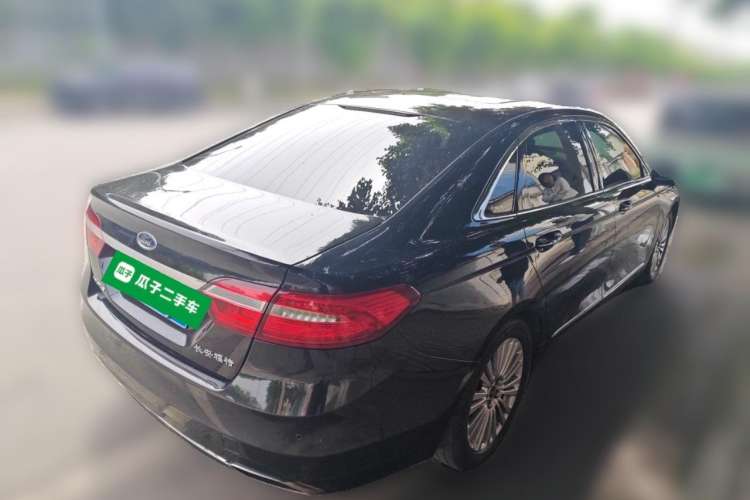 Used Ford Taurus 2015 EcoBoost 245 Luxury Model
