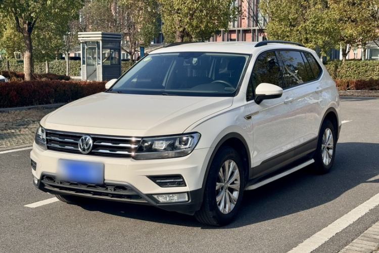 Used Volkswagen Tiguan L 2017 330TSI Automatic Two-Wheel Drive Luxury Edition