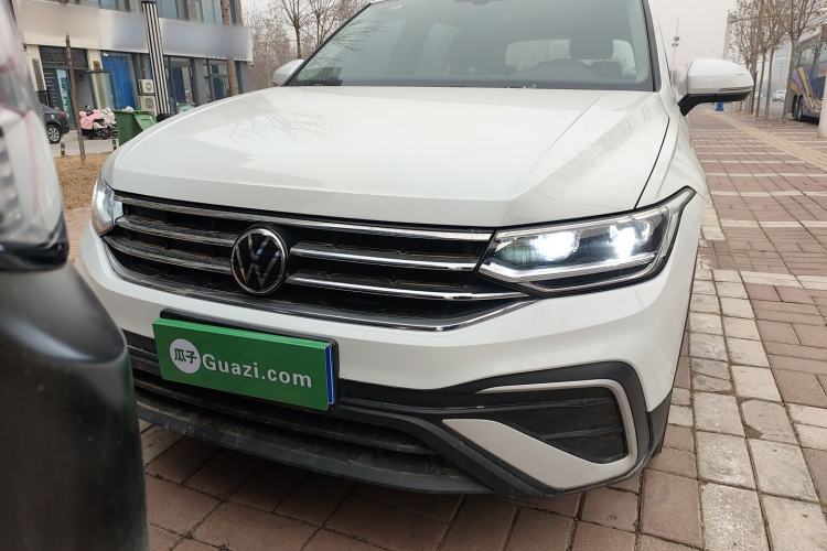 Used Volkswagen Tiguan L 2024 300TSI Automatic Two-Wheel Drive Smart Edition
