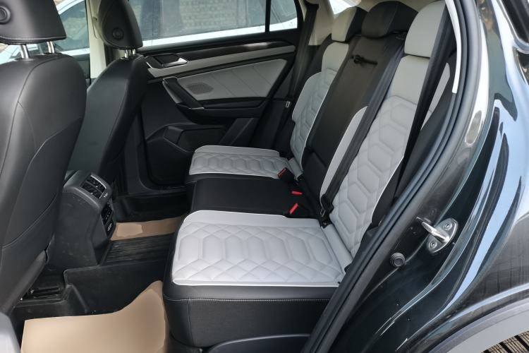 Used Volkswagen Tayron 2023 280TSI Two-Wheel-Drive Luxury Plus Advanced Version
