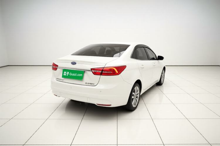 Used Ford Escort 2015 1.5L Automatic Fashion Model
