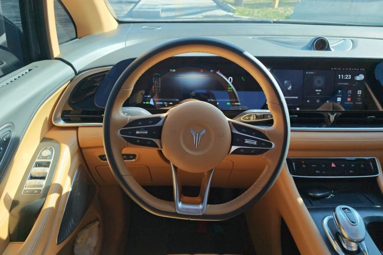 Used VOYAH Dream 2024 PHEV Extended-Range Premium Edition