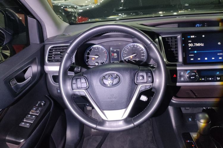 Used Toyota Highlander 2021 2.0T Four-Wheel Drive Luxury Edition 7 Seats