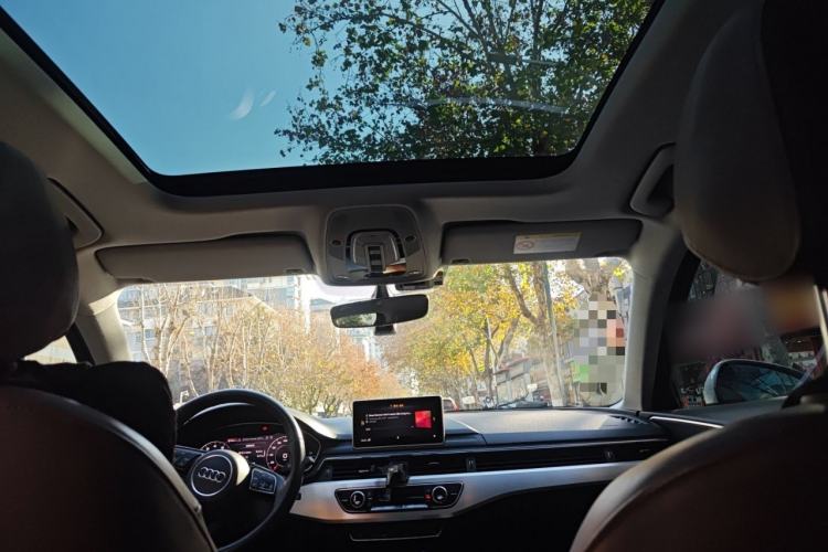 Used Audi A4L 2018 30th Anniversary Edition 40 TFSI Fashion Model
