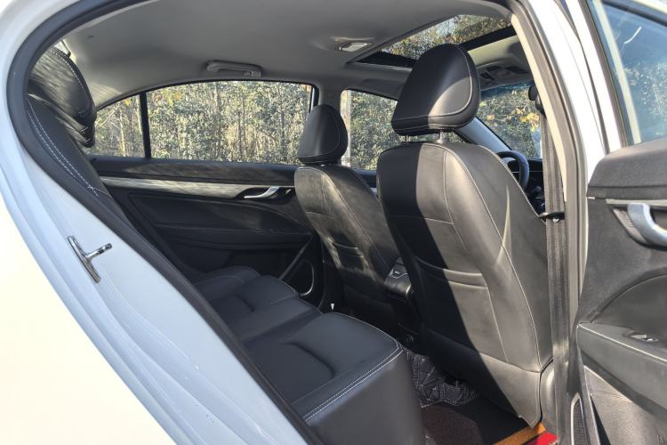 Used Geely Auto Emgrand 2019 Leading Edition 1.5L CVT Upward Connectivity Model China V Standard
