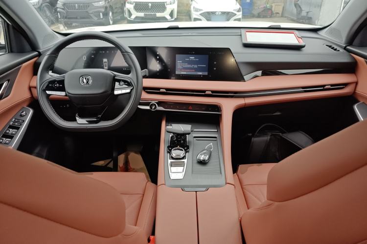 Used Changan CS75 PLUS 2024 3rd Generation Champion Edition 1.5T Intelligent Drive Dynamic Model
