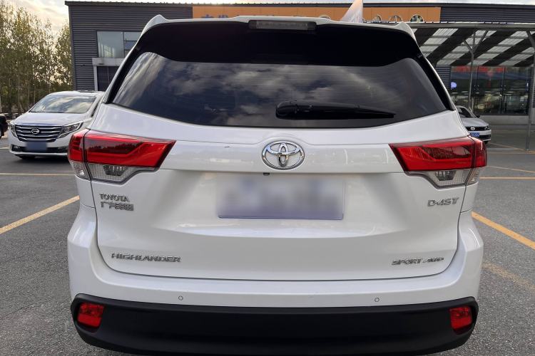 Used Toyota Highlander 2018 2.0T Four-Wheel Drive Luxury Edition 7 Seats China V Emission Standard
