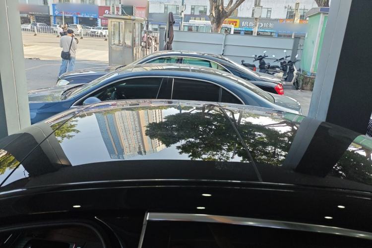 Used Mercedes-Benz E-Class 2024 Facelift E 300 L Luxury Edition
