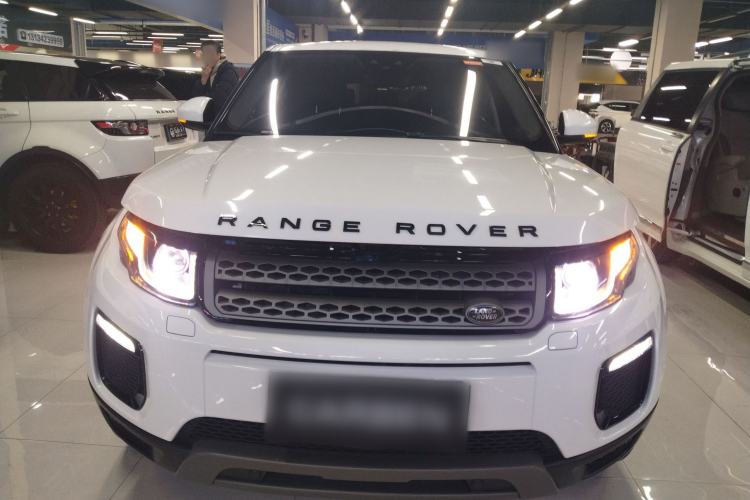 Used Land Rover Range Rover Evoque 2018 200PS PURE New Fashion Edition