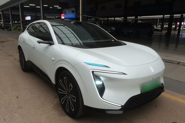 Used  07 2024 Max Extended-Range Edition