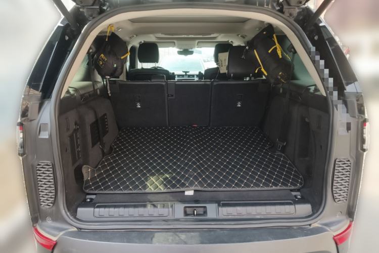 Used Land Rover Discovery 2019 3.0 SC V6 SE