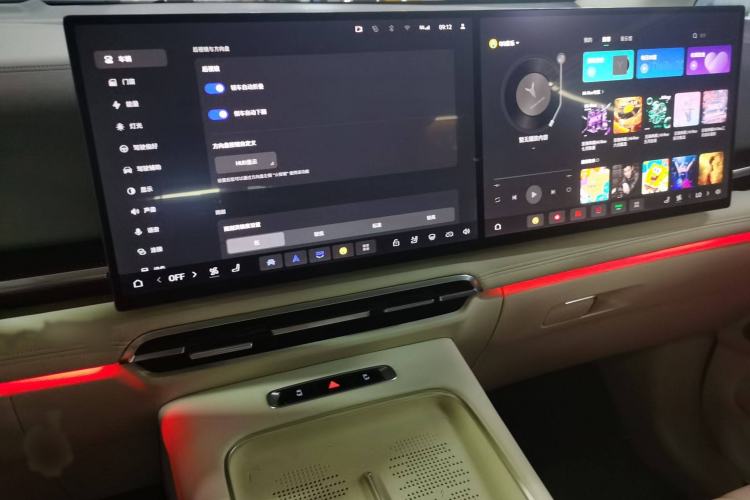 Used VOYAH Dream 2025 PHEV Four-Wheel-Drive Flagship Kunpeng Edition
