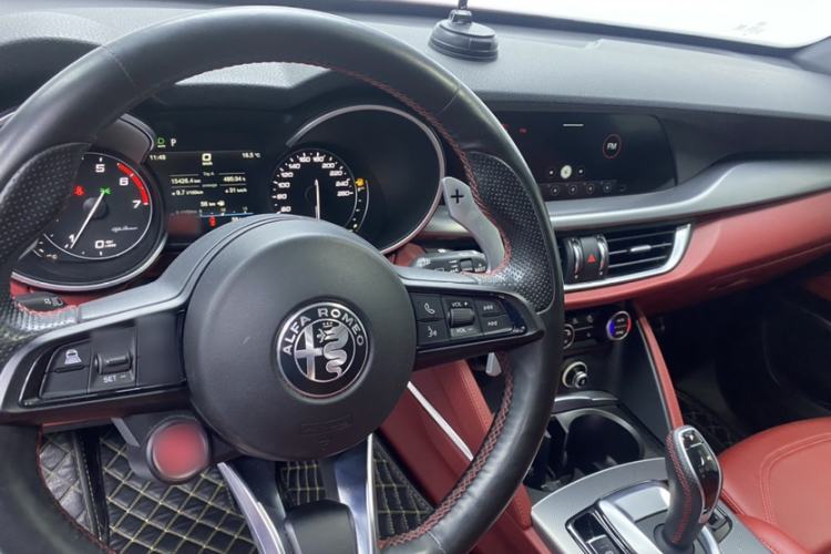 Used Alfa Romeo Stelvio 2020 2.0T 280HP Luxury Sports Edition