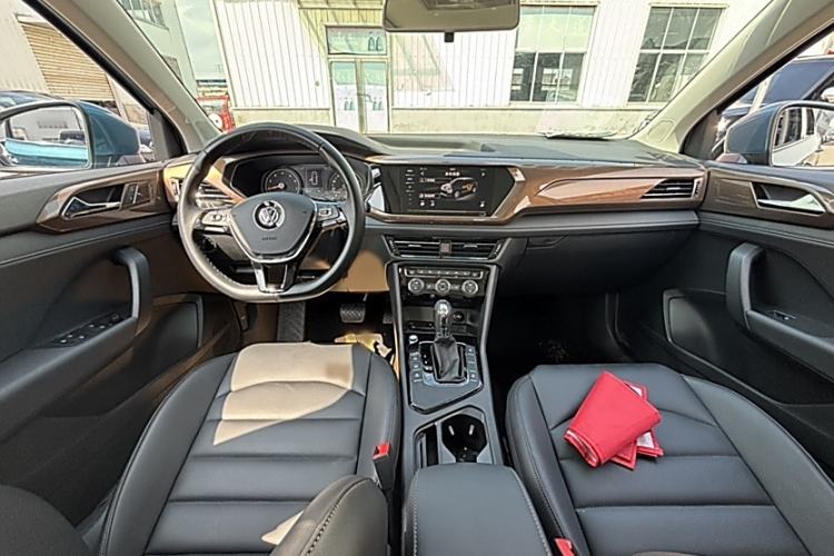 Used Volkswagen Tharu 2020 280TSI Two-Wheel Drive Luxury Edition China VI Standard
