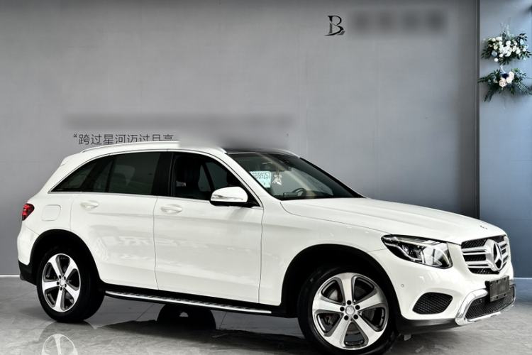 Used Mercedes-Benz GLC 2016 GLC 260 4MATIC Luxury Model