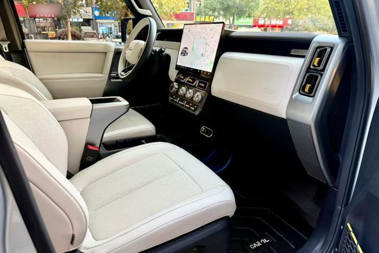 Used  V23 2025 501 Four-Wheel Drive Advanced Version