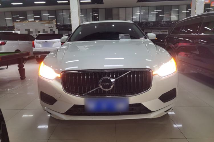 Used Volvo XC60 2019 T5 4x4 Zhiyuan Edition China VI Standard
