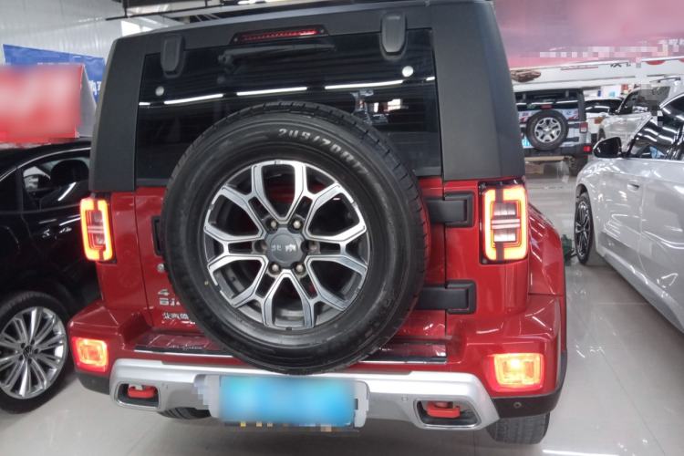 Used  BJ40 2020 2.0T Automatic Four-Wheel Drive Urban Hunter Edition Chivalrous Type
