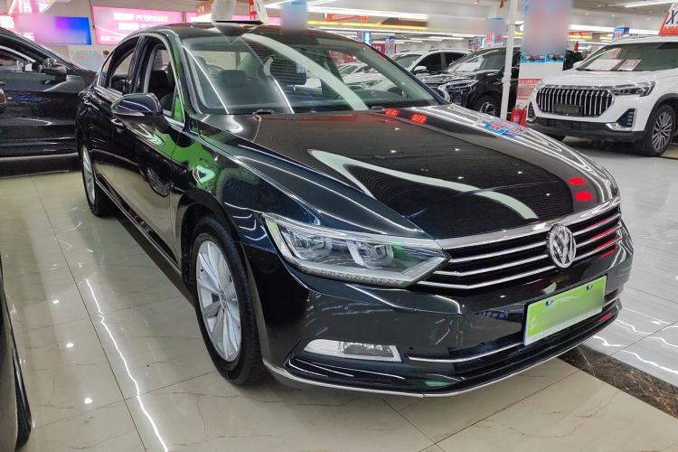 Used Volkswagen Magotan 2019 330TSI DSG Leading Model China VI Standard
