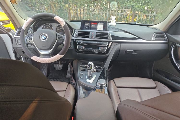 Used BMW 3 Series 2019 320Li Fashion Model
