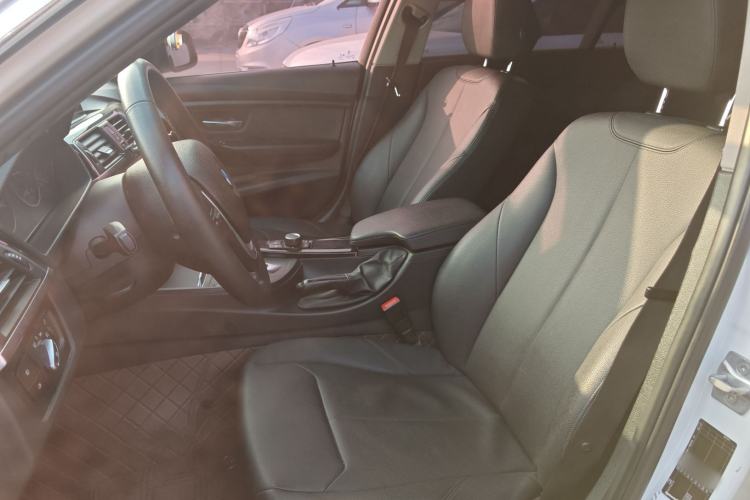 TDK.VehicleDetails.img