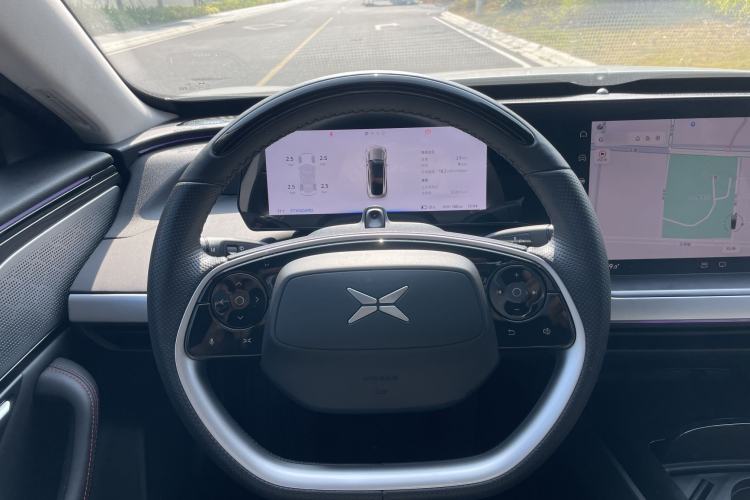 Used XPeng P7 2022 670E+
