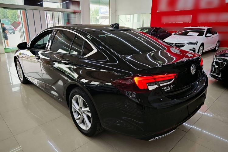 Used Buick Regal 2020 552T Luxury Version
