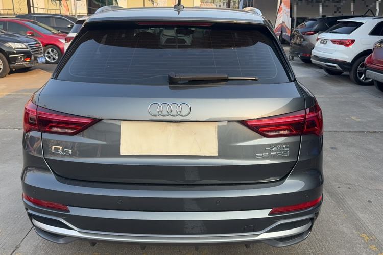 Used Audi Q3 2022 35 TFSI Fashion Dynamic Model