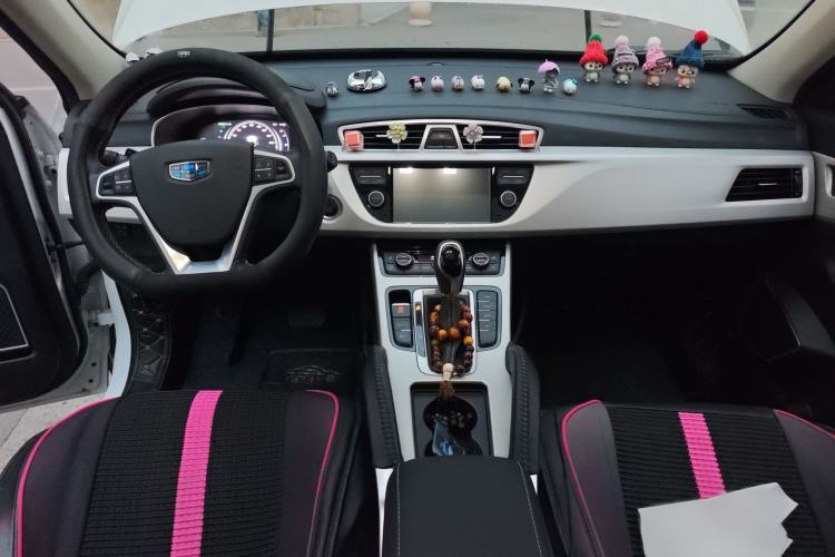 Used Geely Auto Emgrand X7 Sport 2018 1.8TD Automatic Two-Wheel Drive Smart Connect 4G Internet Edition
