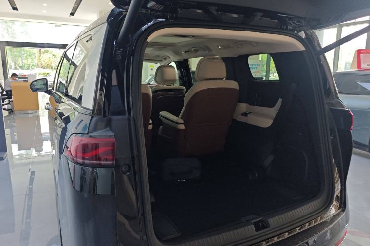 Used BYD Xia 2025 DM-i 1.5T 180km Excellence Model
