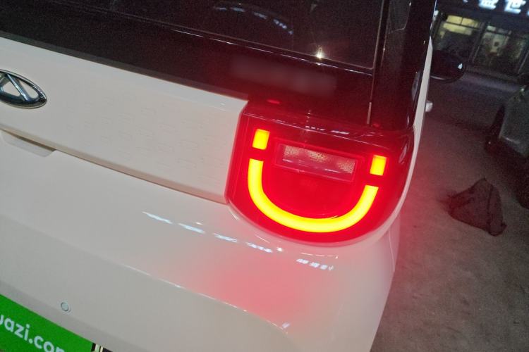 Used Chery QQ Ice Cream 2023 120km Ice Cream-Type Lithium Iron Phosphate
