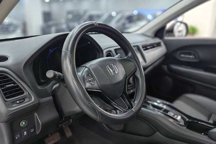 Used Honda Vezel 2022 1.5L CVT Elite Smart Edition
