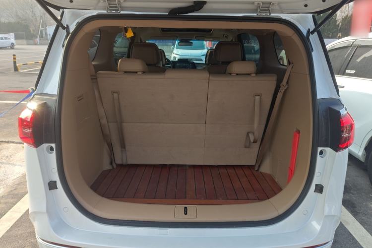 Used Buick GL8 2021 ES Land Cruiser 653T Luxury Edition
