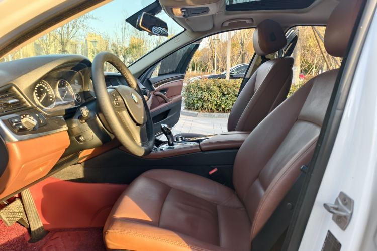 Used BMW 5 Series 2015 520i Elegant Edition