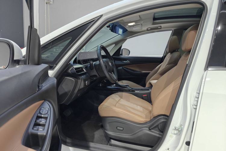 Used Buick GL6 2021 323T Mild Hybrid Connect Luxury Model
