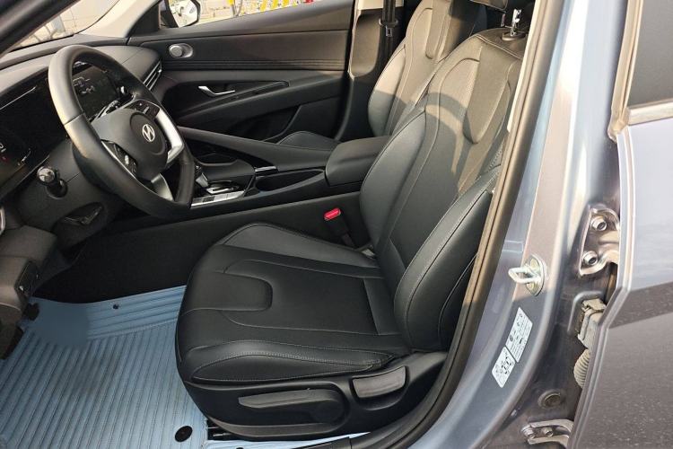 Used Hyundai Elantra 2023 1.5L CVT GLX Elite Edition
