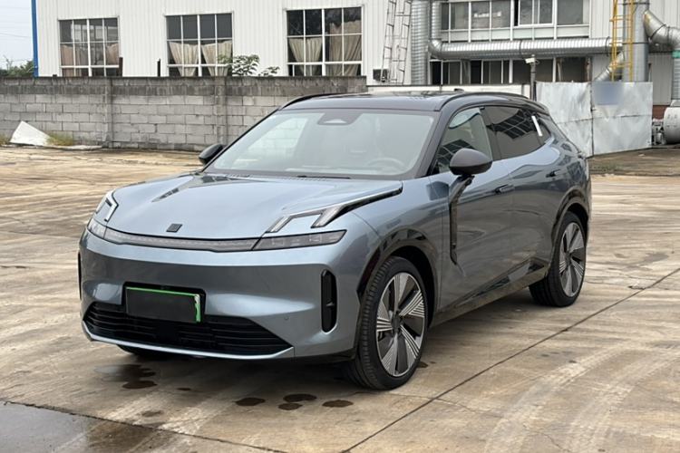 Used Lynk & Co 08 EM-P 2025 220 km All-Wheel-Drive Performance Halo
