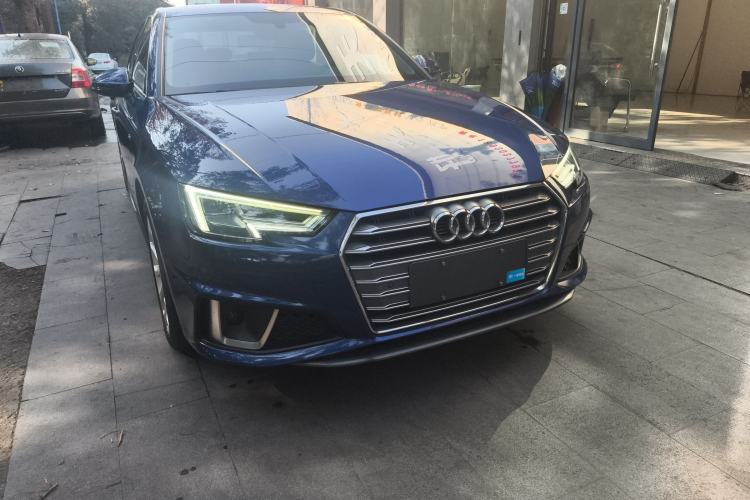 Used Audi A4L 2019 40 TFSI Fashion Edition China VI Emission Standard
