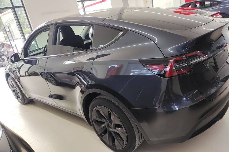 Used Tesla Model Y 2024 Rear-Wheel-Drive Version
