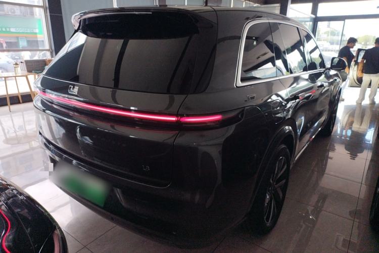 Used Li Auto L8 2023 Pro Model
