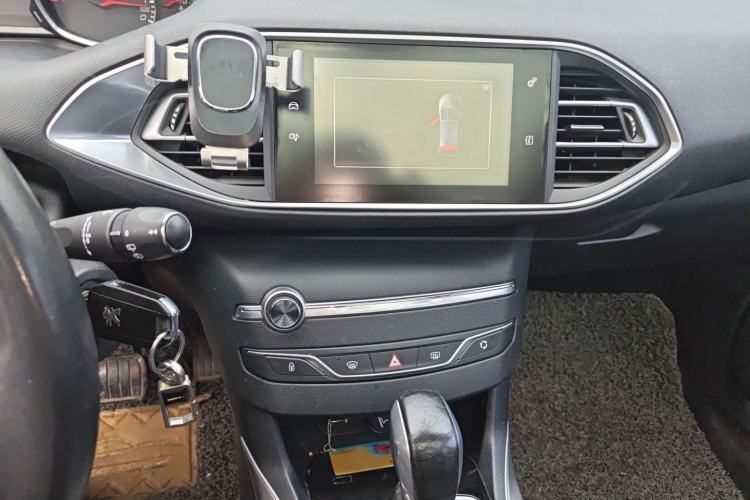 Used Peugeot 308S 2015 1.6T Automatic Jingchi Edition
