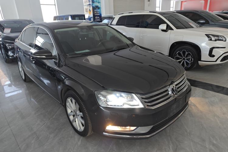 Used Volkswagen Magotan 2013 2.0 TSI Prestige Model
