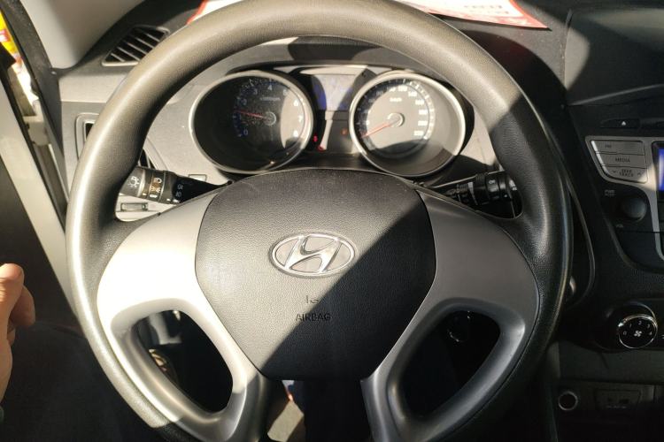 Used Hyundai ix35 2015 2.0L Automatic 2WD Comfort Edition China V Standard
